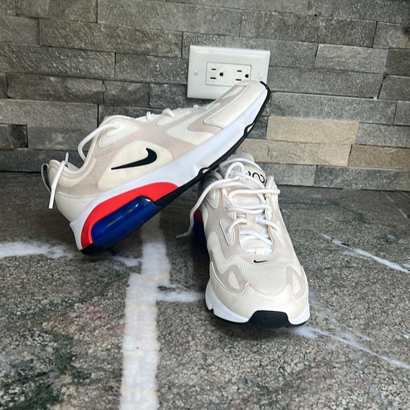 Nike Air Max 200 - Picture 3 of 10